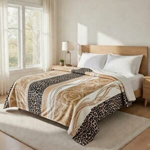 Cozy Queen Size Blanket - Plush & Warm with Vibrant Colors, Leopard Rose